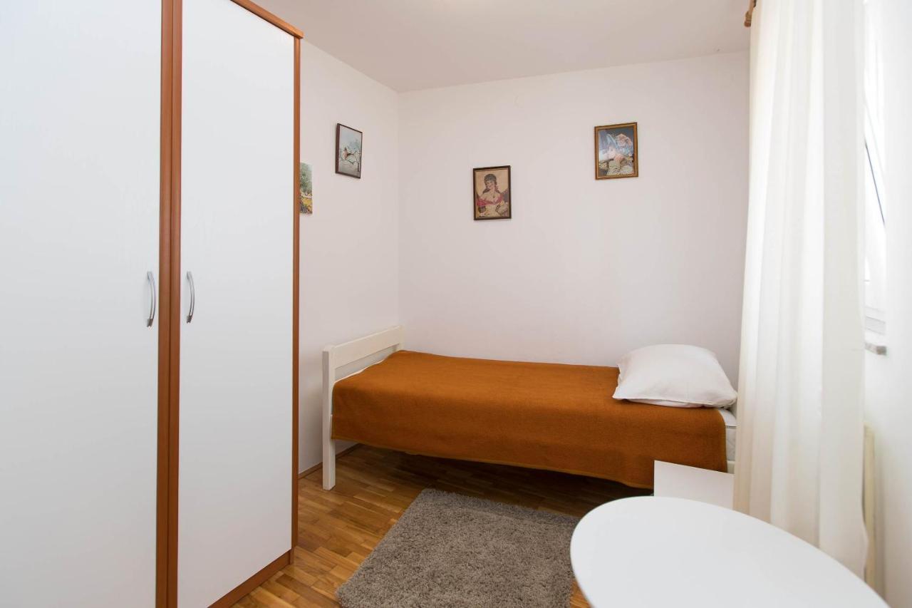 Apartmani Vera Crikvenica Buitenkant foto