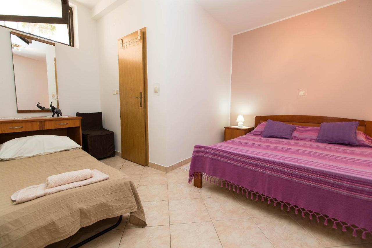 Apartmani Vera Crikvenica Buitenkant foto